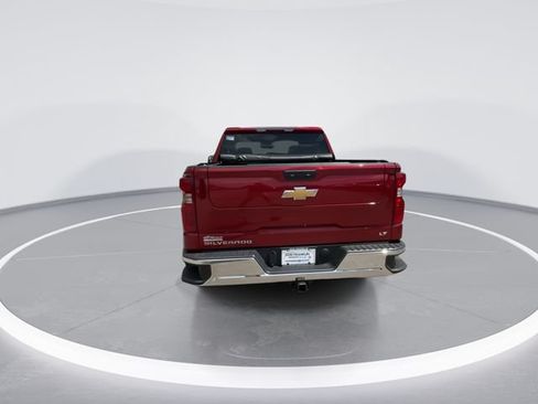 Used 2023 Chevrolet Silverado 1500 LT AWD/4WD image 7