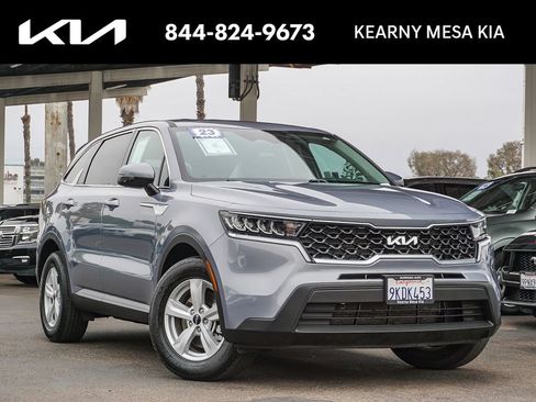 Certified 2023 Kia Sorento LX FWD image 1