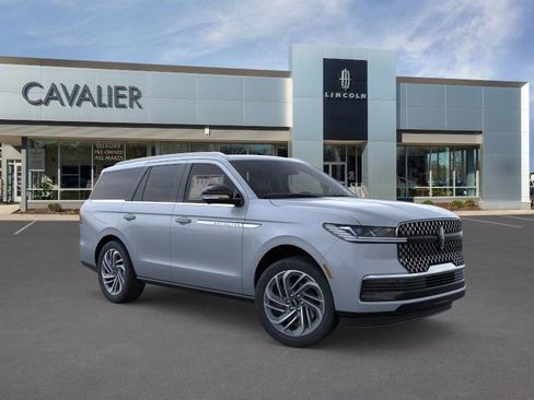 New 2025 Lincoln Navigator Reserve image 7