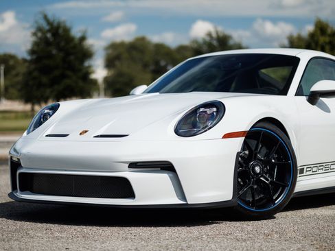 Used 2022 Porsche 911 GT3 image 16