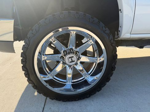 Used 2005 Chevrolet Silverado 2500 LS w/ Heavy-Duty Power Package image 71