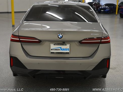 Used 2024 BMW 530i w/ M Sport Package RWD image 11