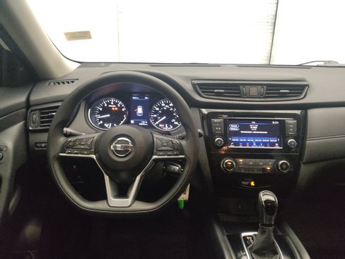 Used 2018 Nissan Rogue S FWD image 22