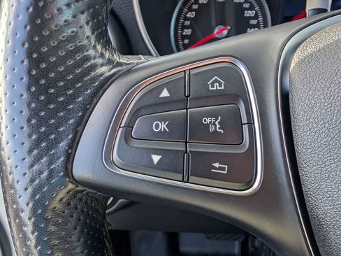 Used 2018 Mercedes-Benz GLC 300 4MATIC image 28