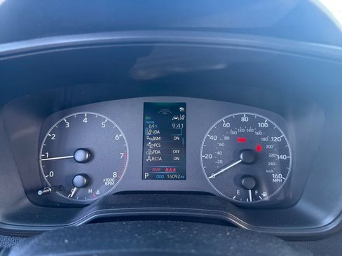 Certified 2024 Toyota Corolla SE image 21