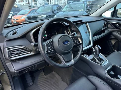 Used 2023 Subaru Outback Limited image 2