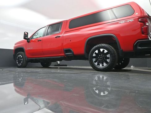 Used 2020 Chevrolet Silverado 2500 Custom w/ Custom Value Package AWD/4WD image 28
