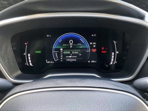 Used 2025 Toyota Corolla XLE FWD image 2