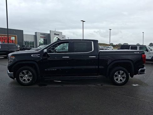 Used 2024 GMC Sierra 1500 SLT AWD/4WD image 8