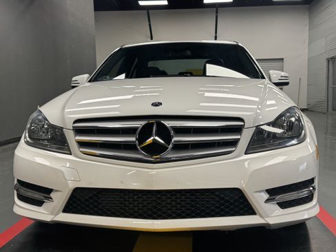 Used 2013 Mercedes-Benz C 250 Sedan image 7