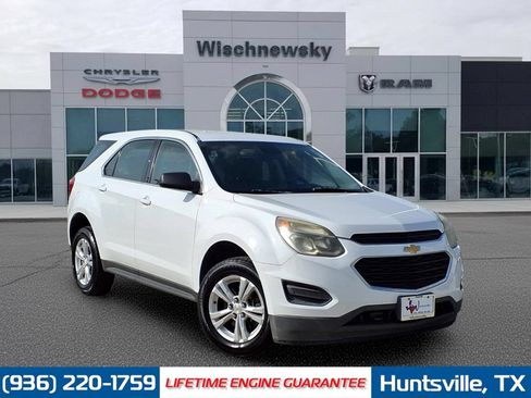Used 2017 Chevrolet Equinox LS FWD image 1