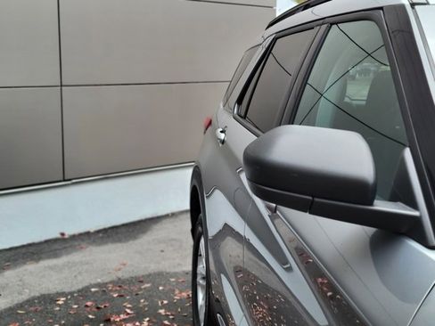 Used 2023 Ford Explorer XLT image 42