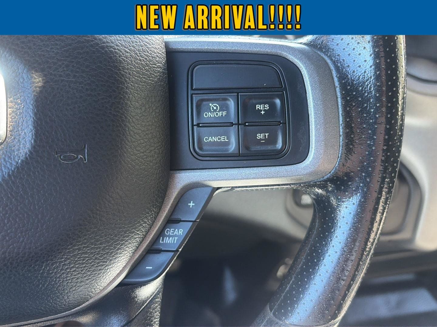 Used 2022 RAM 3500 Tradesman w/ Chrome Appearance Group AWD/4WD image 13
