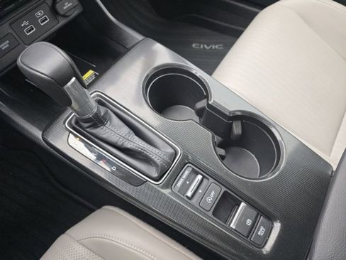 Used 2024 Honda Civic Touring image 23