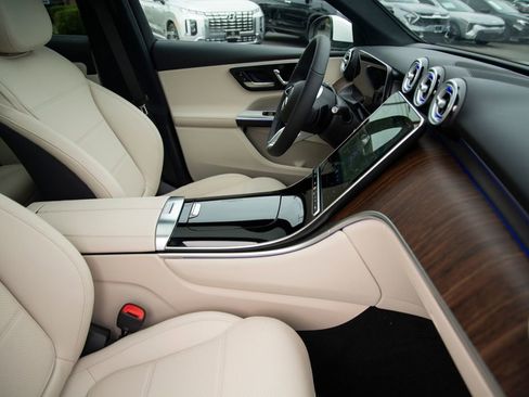 New 2026 Mercedes-Benz GLC 300 4MATIC image 19