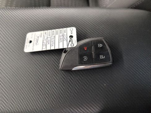 Used 2025 Chevrolet Equinox LT AWD/4WD image 28