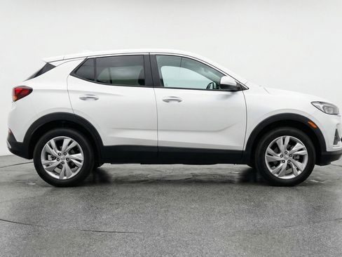 Used 2025 Buick Encore GX Preferred FWD image 11