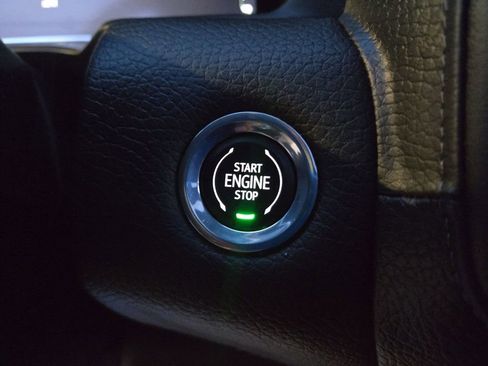 Used 2023 GMC Yukon XL Denali image 22