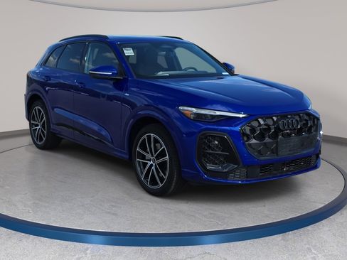 New 2026 Audi Q5 Prestige image 3