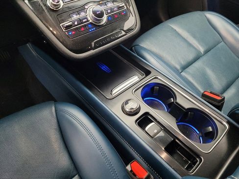 Used 2021 Lincoln Corsair Reserve w/ Equipment Group 201A image 26