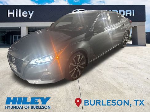 Used 2019 Nissan Altima 2.5 SR image 2