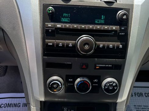 Used 2012 Chevrolet Traverse LS image 15