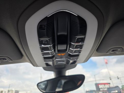 Used 2013 Porsche Panamera S RWD image 18