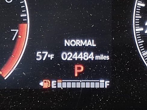 Used 2025 Honda HR-V LX image 14