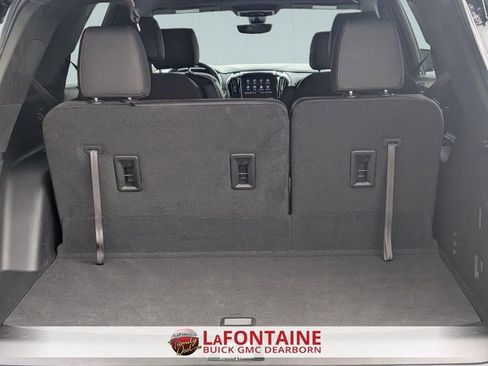 Used 2023 Chevrolet Traverse RS w/ LPO, Floor Liner Package FWD image 29