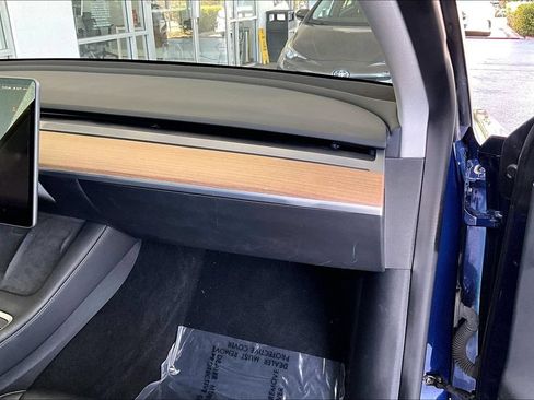 Used 2023 Tesla Model Y Long Range AWD/4WD image 26