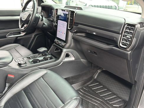 Used 2024 Ford Ranger Lariat w/ FX4 Off-Road Package AWD/4WD image 7