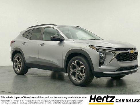 Used 2025 Chevrolet Trax LT w/ LT Convenience Package FWD image 1