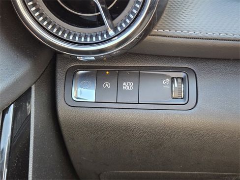 Certified 2025 Chevrolet Equinox LT image 32