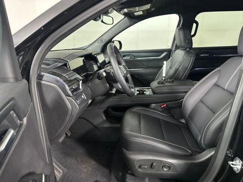 New 2025 GMC Acadia Elevation w/ Elevation Premium Package image 11