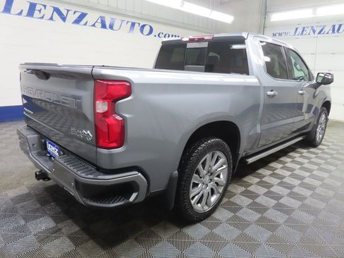 Used 2019 Chevrolet Silverado 1500 High Country w/ High Country Premium Package AWD/4WD image 5