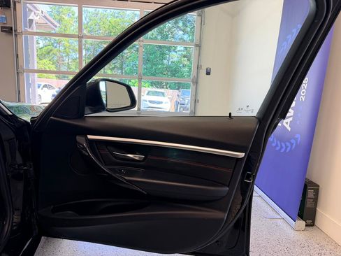 Used 2018 BMW 330i Sedan RWD image 22