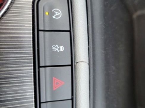 Used 2021 GMC Acadia SLT image 37