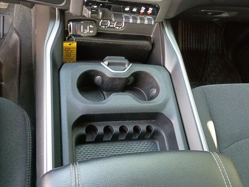 Used 2022 RAM 3500 Big Horn w/ Level A Equipment Group AWD/4WD image 31