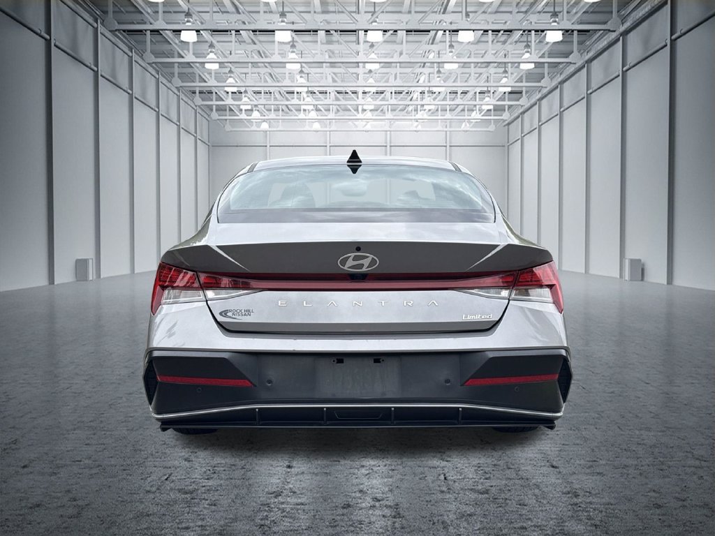 Used 2024 Hyundai Elantra Limited FWD image 7