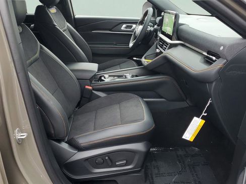 New 2026 Ford Explorer Tremor w/ Tremor Convenience Package image 16