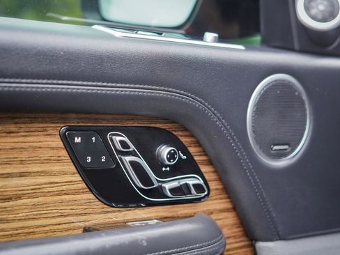 Used 2019 Land Rover Range Rover HSE AWD/4WD image 22