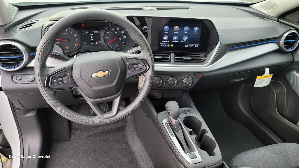 New 2026 Chevrolet Trax LS w/ LS Convenience Package FWD image 24