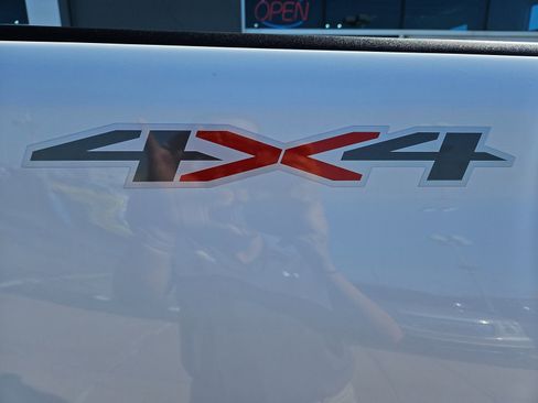 Used 2026 Chevrolet Silverado 3500 W/T image 18