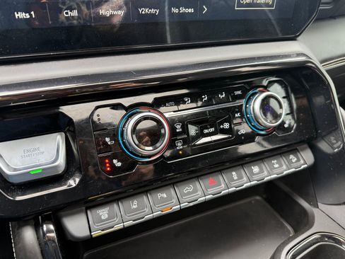 Used 2024 GMC Sierra 2500 AT4X w/ AT4X AEV Edition image 12