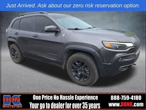 Used 2019 Jeep Cherokee Trailhawk w/ Comfort/Convenience Group AWD/4WD image 1