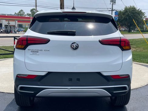 Used 2023 Buick Encore GX Preferred w/ Cold Weather Comfort Package FWD image 6