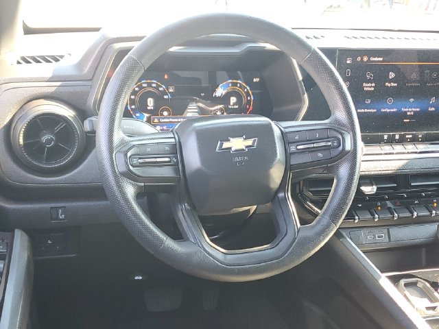 Used 2024 Chevrolet Colorado W/T w/ WT Convenience Package II RWD image 12