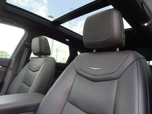 Used 2020 Cadillac XT5 Premium Luxury FWD image 10