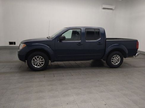 Used 2019 Nissan Frontier SV RWD image 2