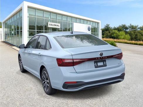 New 2026 Volkswagen Jetta SE FWD image 6